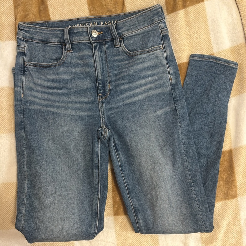 American Eagle Super High-rise Jegging